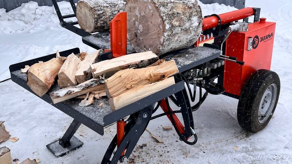 Производство гидравлических дровоколов «Захарыч»: дарим силу технологий, освобождая время для жизни.