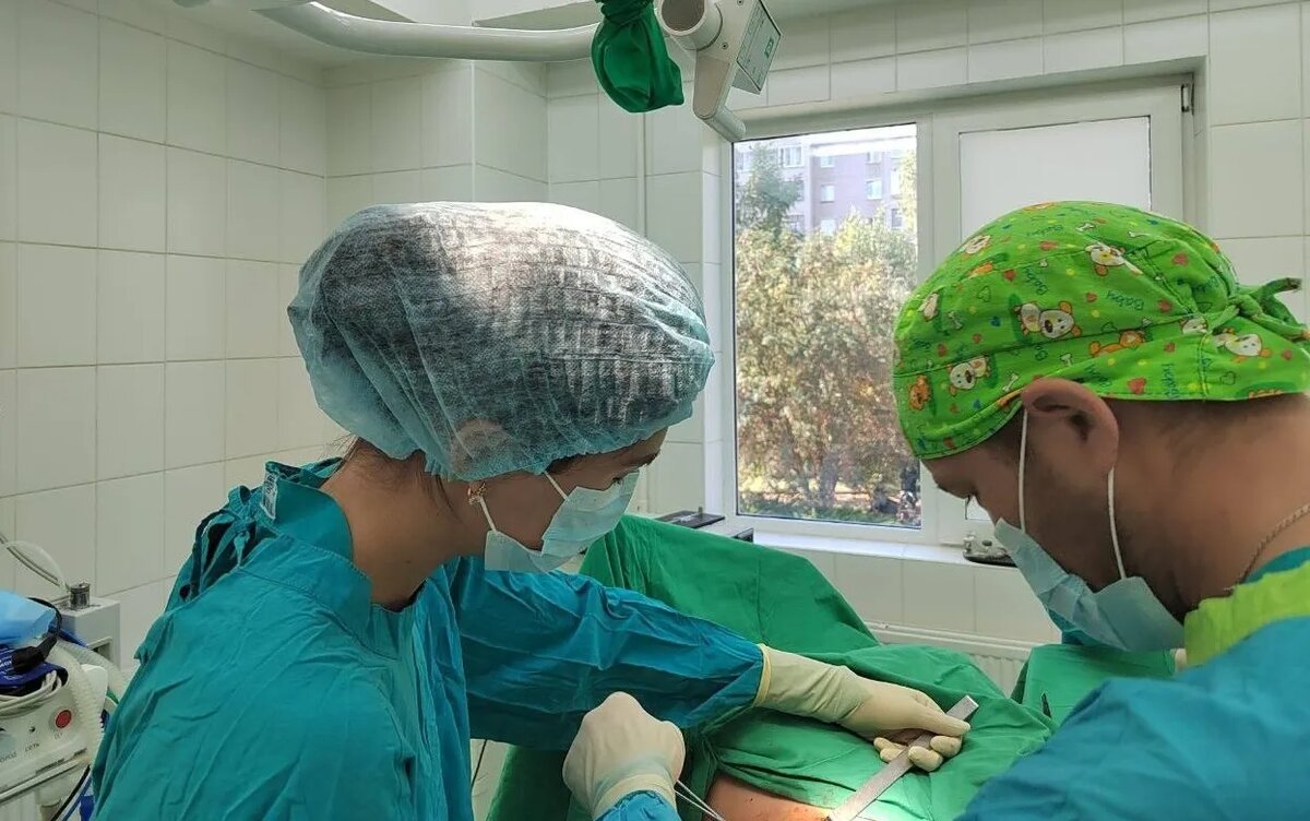    Хирурги в Ижевске спасли пациента с опасным ущемлением желудка