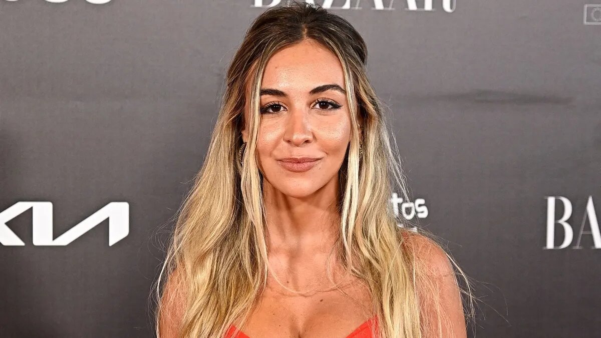    Лорето Сесма . Издательство «Европа» .