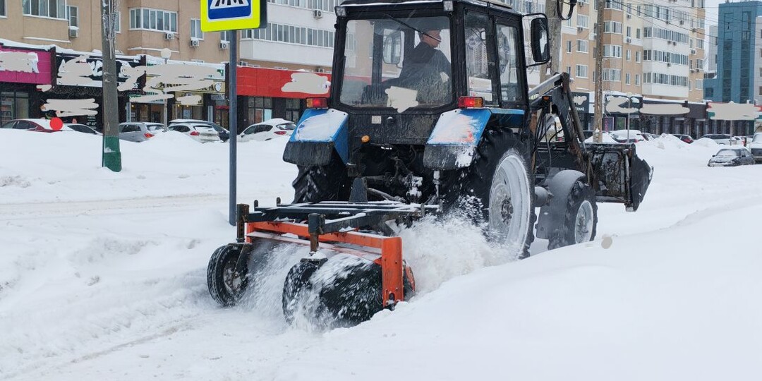 В Пензе второй день идет непрекращающийся снегопад. Фото