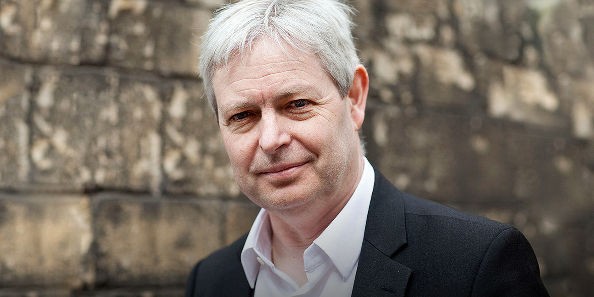 Джонатан Коу.