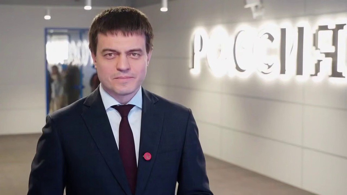     Михаил Котюков поздравил жителей края с Днем российской науки