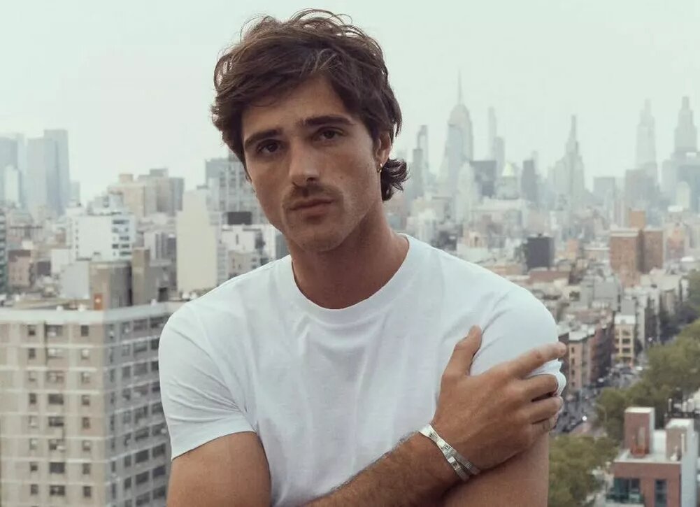    Новый роман или интрижка: Джейкоб Элорди провел ночь в компании модели Мэди Фогг