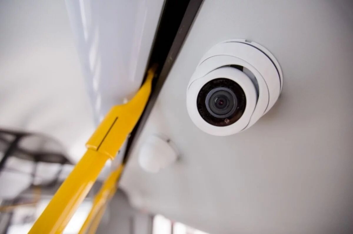    В Оренбурге карманницу поймали благодаря камере видеонаблюдения в автобусе