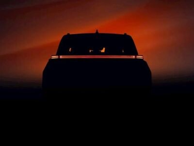    Toyota показала салон нового трёхрядного электровнедорожника