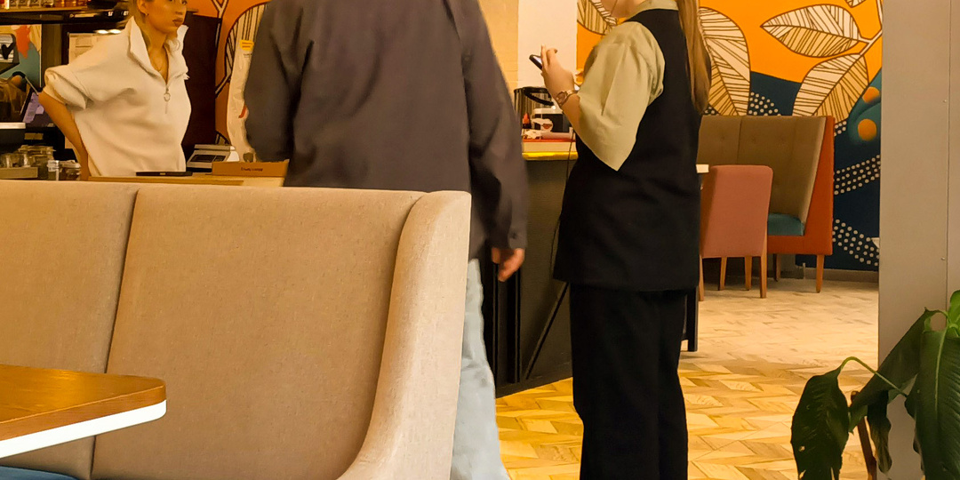 Отвратительный обед в окончательно деградировавшем сетевом ресторане "Мама"