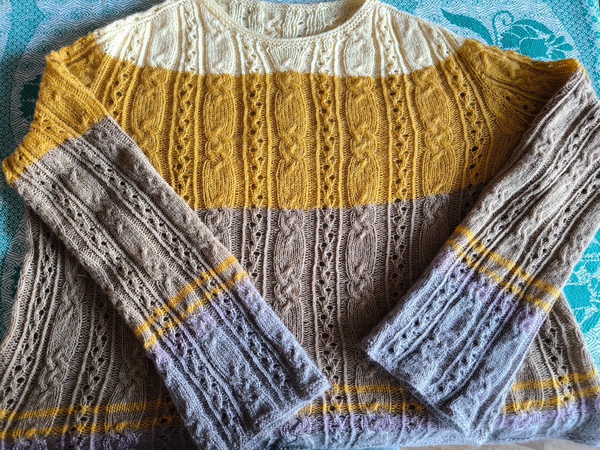 Добавила лиловый и коричневый в другом оттенке