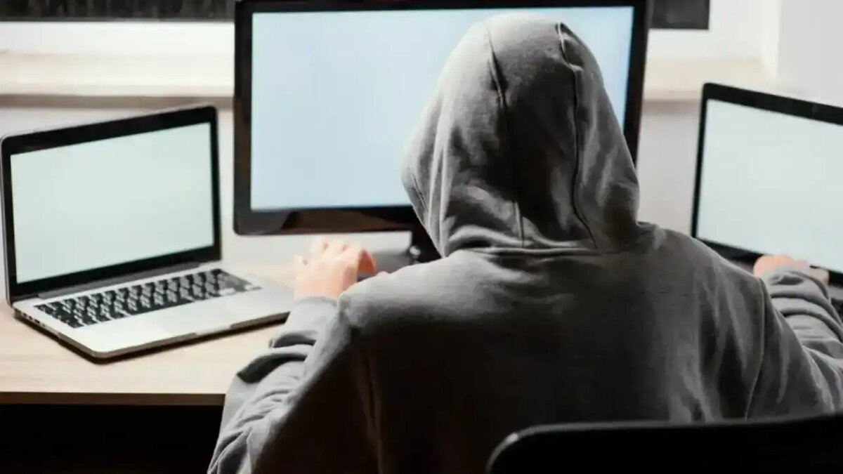    Мошенник. © freepik.com