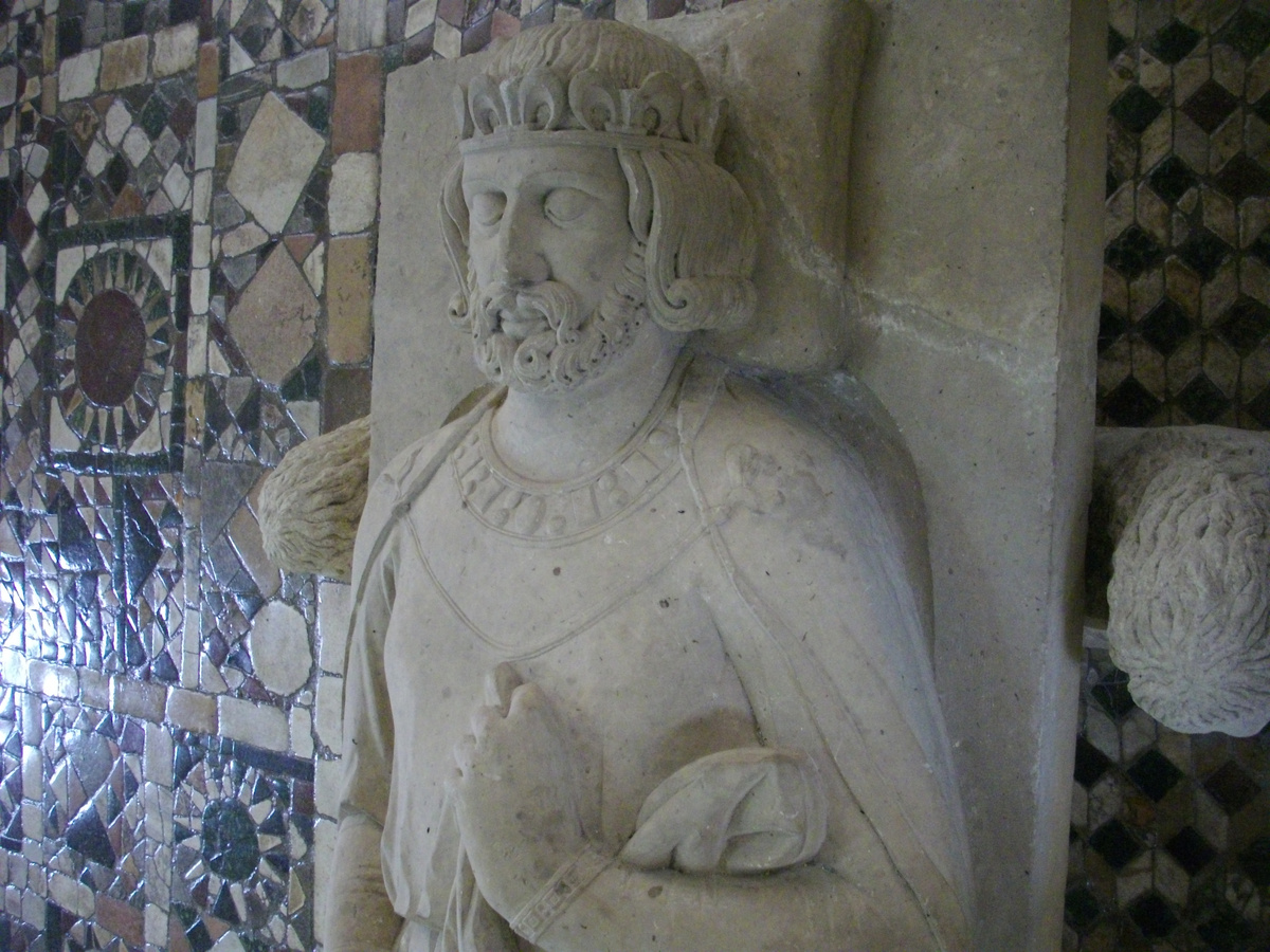 Филипп I. Фрагмент надгробия из аббатства Флёри