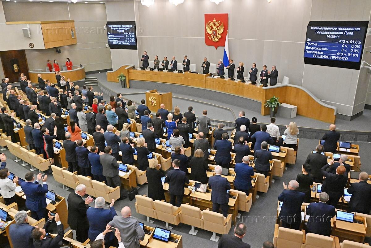 Я там в уголочке посижу.