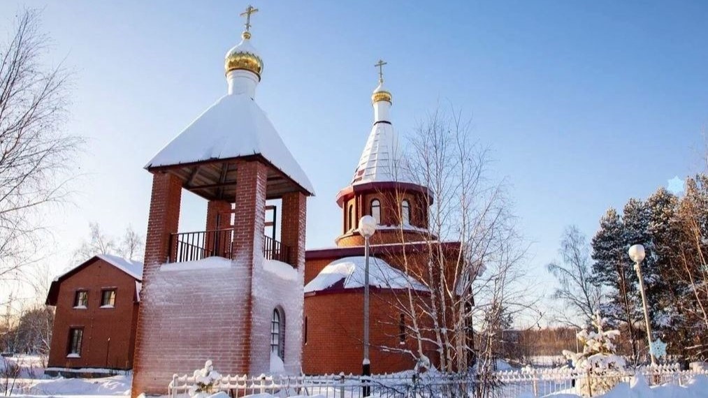    В посёлке Югры открыли храм, который жители ждали 10 лет
