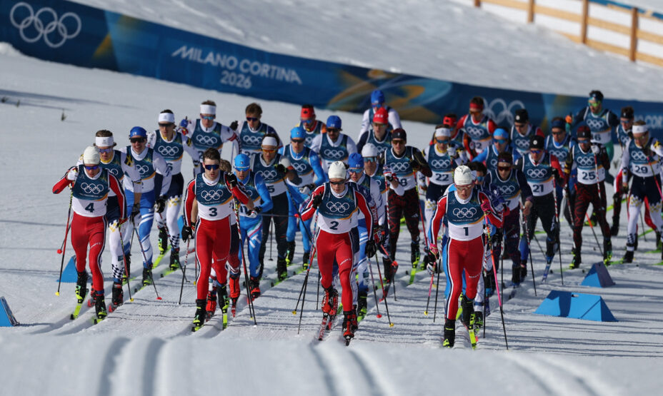    Коростелев вошел в группу лидеров скиатлона уже со старта. Фото: Reuters