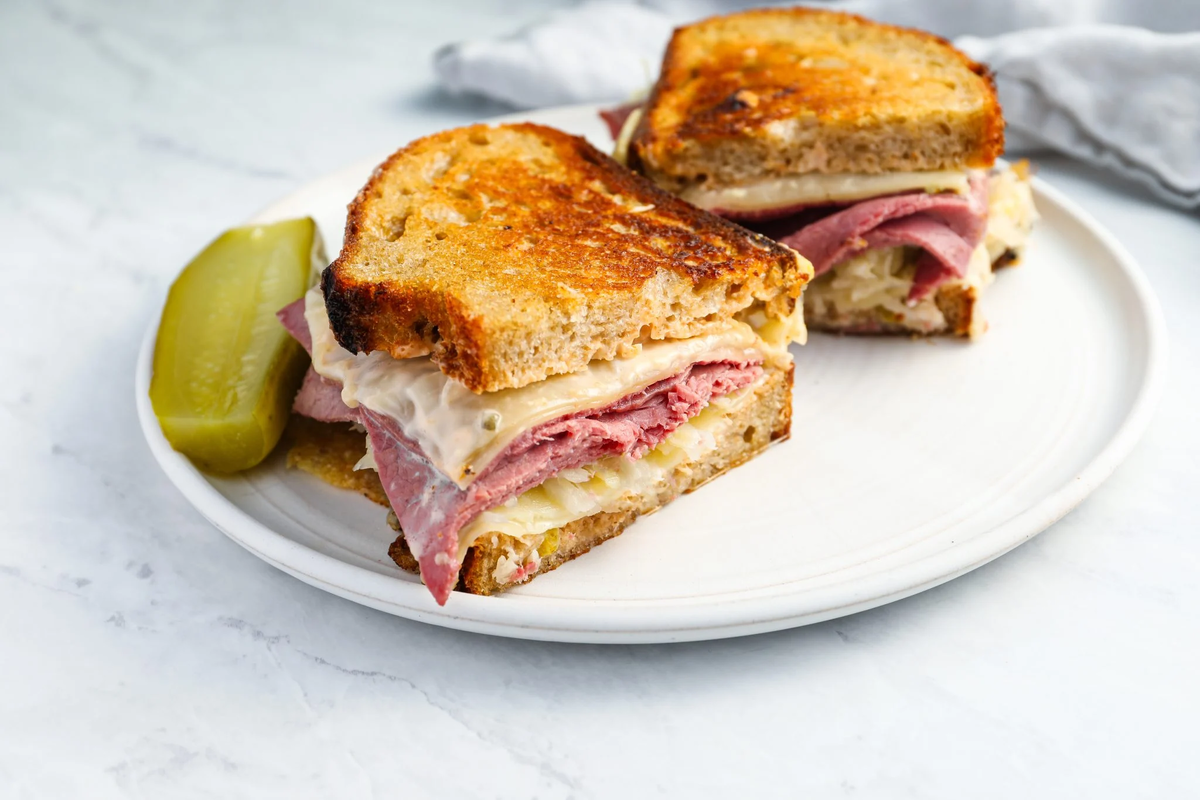 Сендвич рубен 