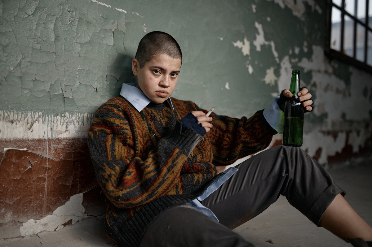 Подростковый алкоголизм: откуда он берётся (источник изображения: freepik.com)