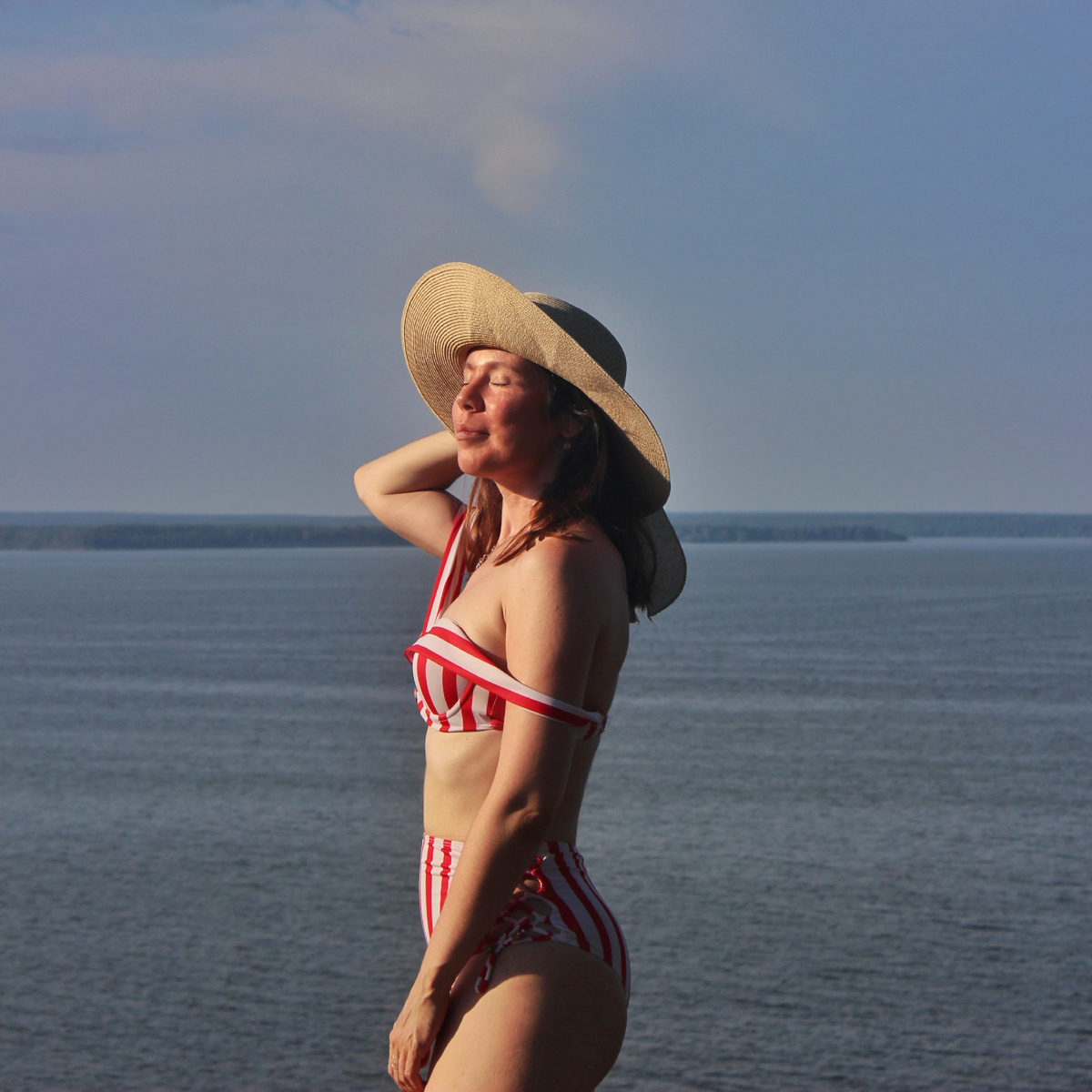 Быстрее бы лето, в купальнике форсить 😄