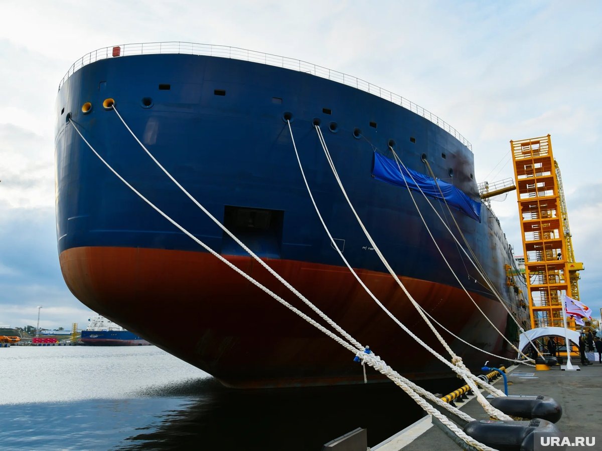     В Британии к концу 2026 году запретят морские перевозки СПГ из России