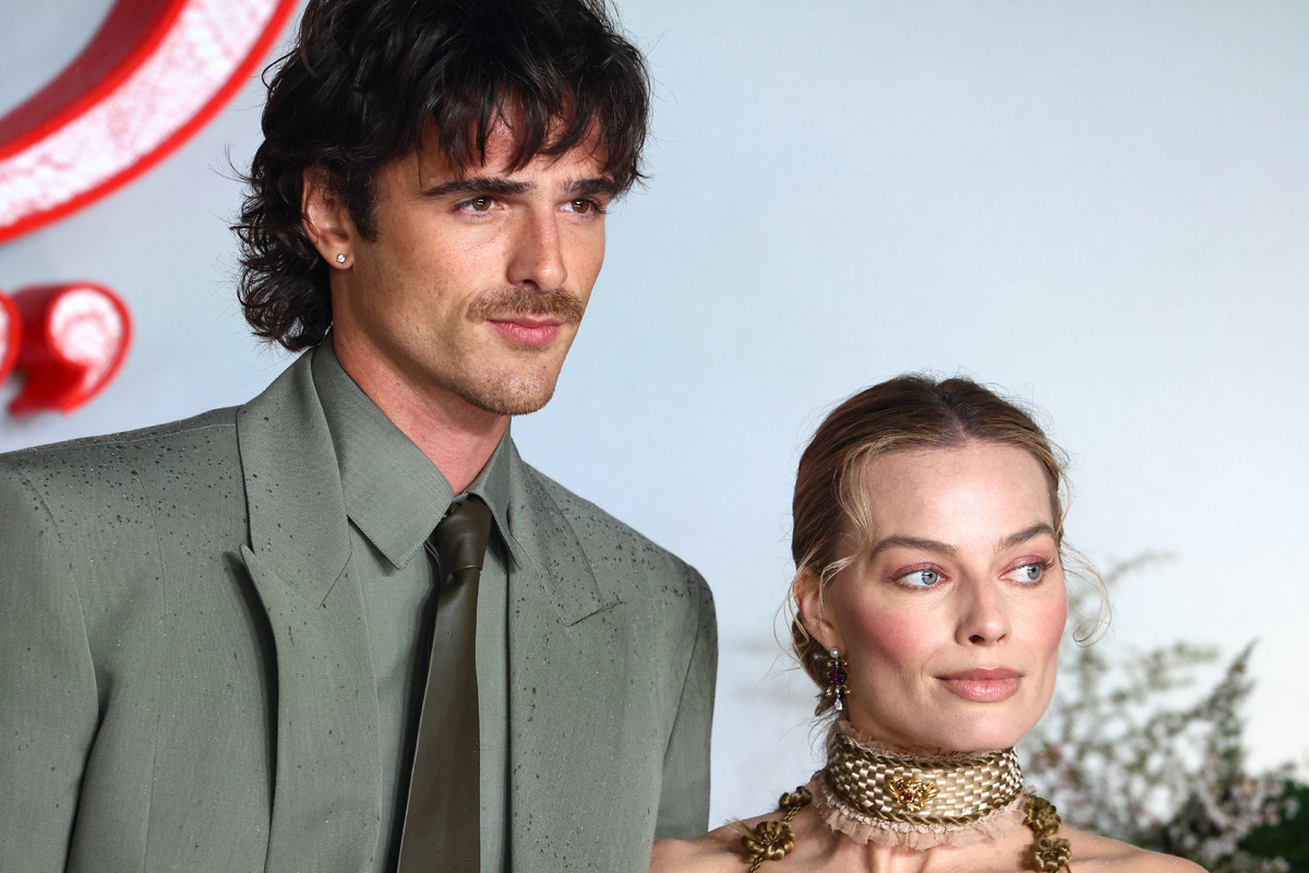     «Я целовала его везде, это было приятно»: Марго Робби раскрыла интимные подробности съемок Джейкобом Элорди - 7 фото