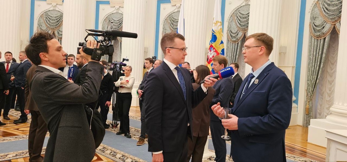 Александр Аникин отметил, что данная разработка обладает огромным потенциалом и может быть использована в космической технике, медицинских кардиостимуляторах или в автономных датчиках, которые могут отслеживать сейсмическую активность. Источник: АО «ВНИИНМ».