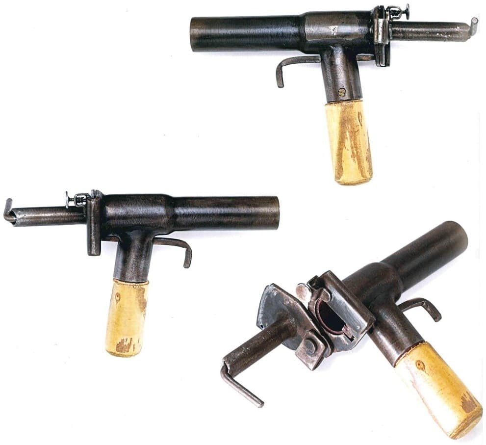 Устройство II.