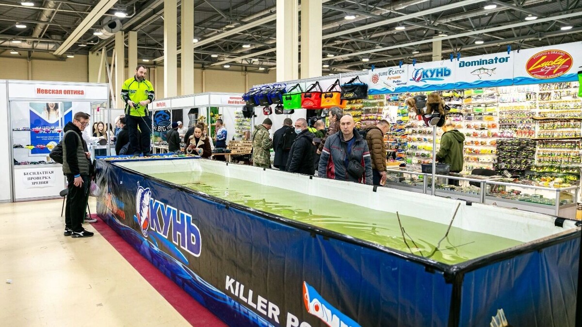    Для любителей отдохнуть от земли, можно отправиться с ружьем в лес или на реку с удочкой   donland.ru