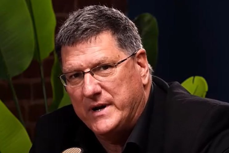 «Вас отправили в каменный век»: Риттер назвал хорошее настроение переговорщика России в ОАЭ приговором Украине