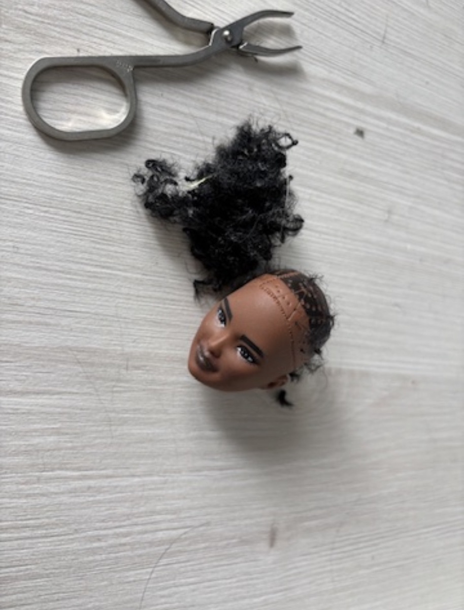 Тут я выскребла остатки волос из головы