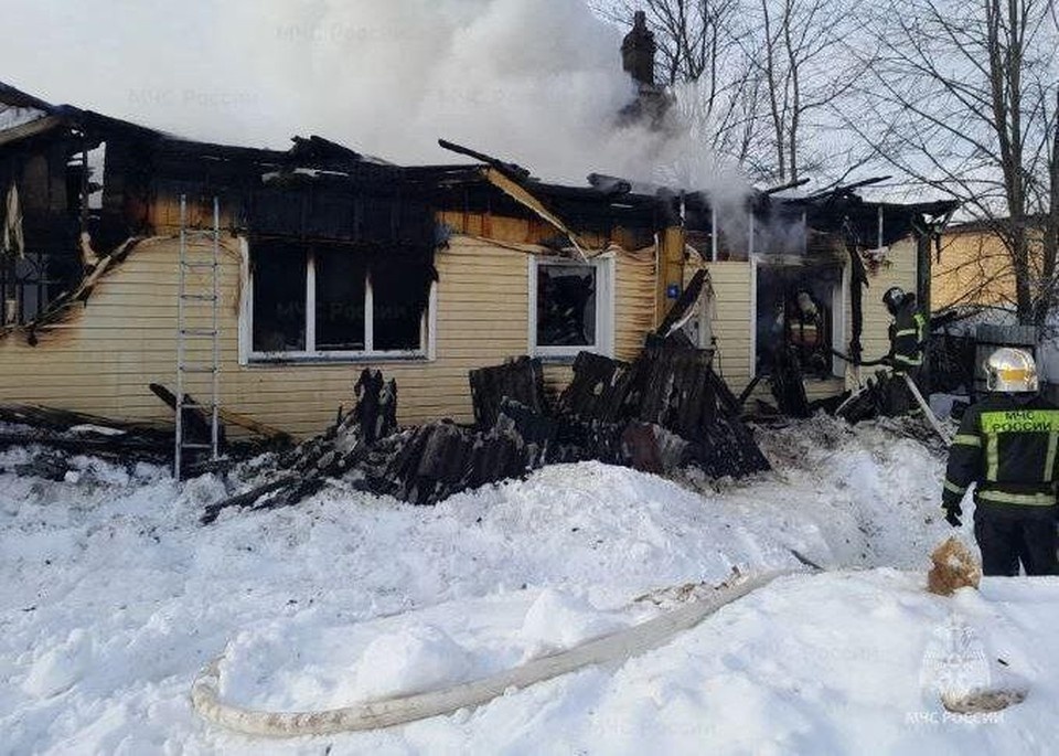    В Юхнове потушили пожар в жилом доме