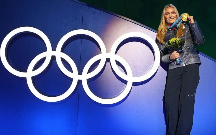    Линдси Вонн празднует победу на ОИ-2010 / Источник фото: Getty Images