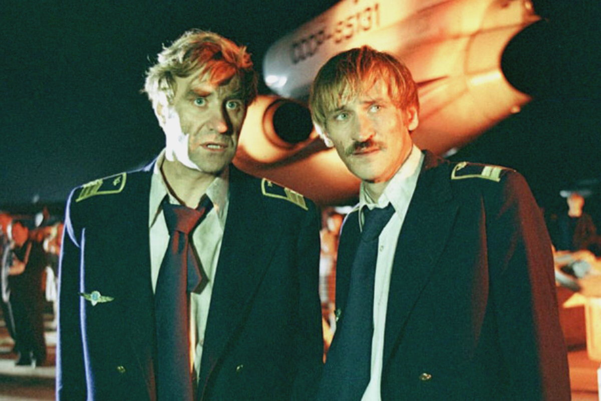 Кадр из фильма «Экипаж»