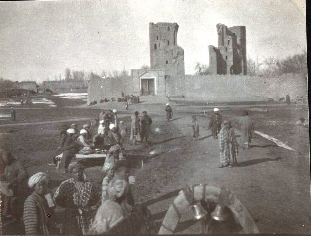    Старая фотография Ак-Сарай до реставрации, 1905 год.