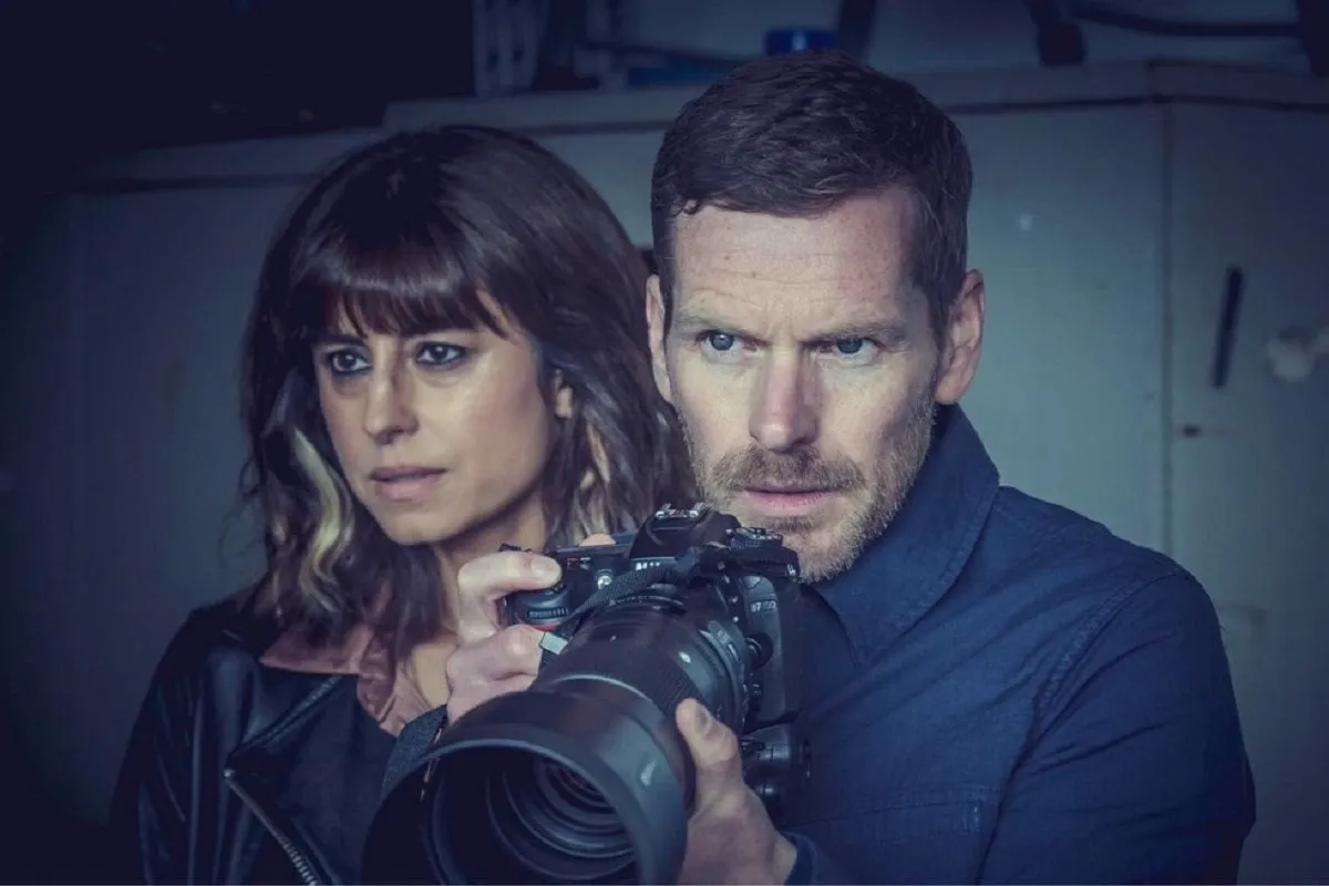 кадр из сериала "Предательство".