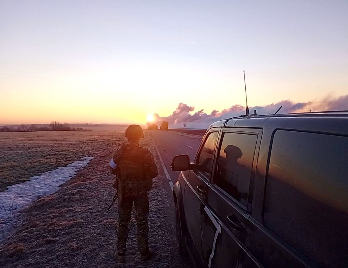 Русско-Украинская граница  КПП Журавлевка-Стрелечья 24 февраля 2022 г. 6.00 утра. Фото Сергея Моисеева.