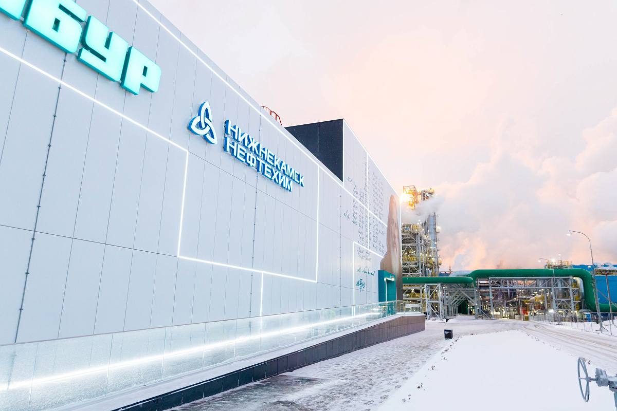 Эксперты «СИБУР ПолиЛаб» постоянно развивают технологичные решения и ищут новые сферы использования материала. Источник:ПАО «СИБУР Холдинг».