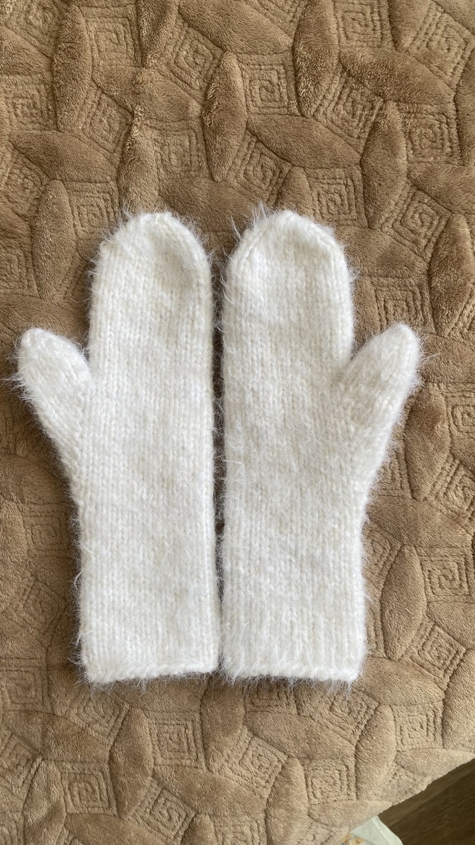 Первый вид связан лицевой гладью