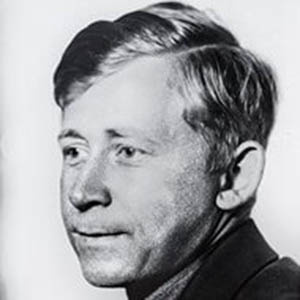 Подгаецкий Георгий Владимирович, умер в блокадном Ленинграде в  1942 г. в возрасте 33 лет