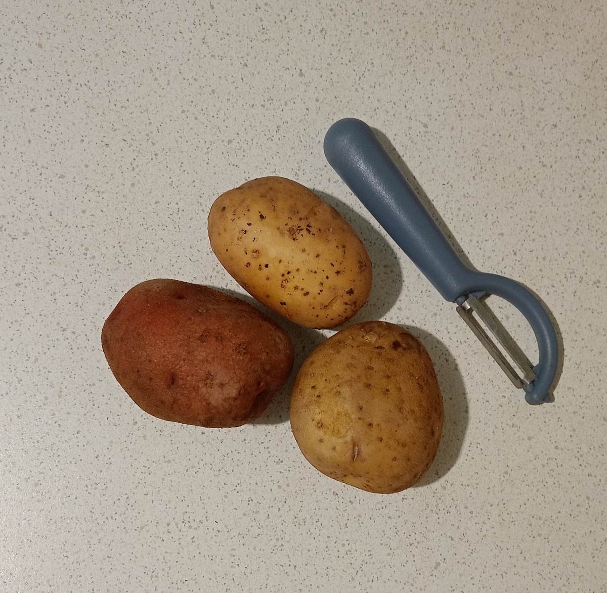 Чистка картофеля