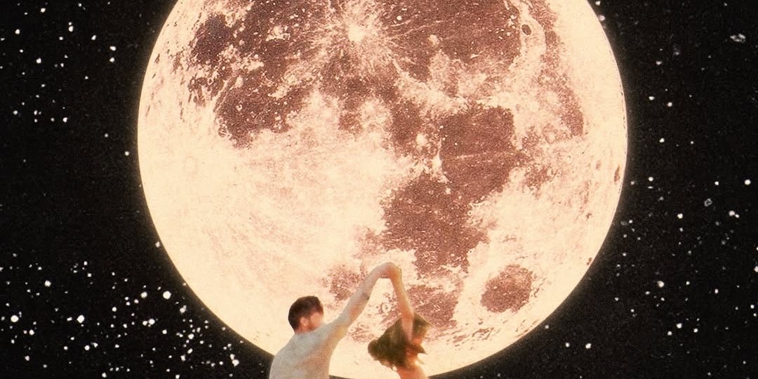 🗓 Сегодня ровно год назад Alex Warren выпустил свой хит "Ordinary