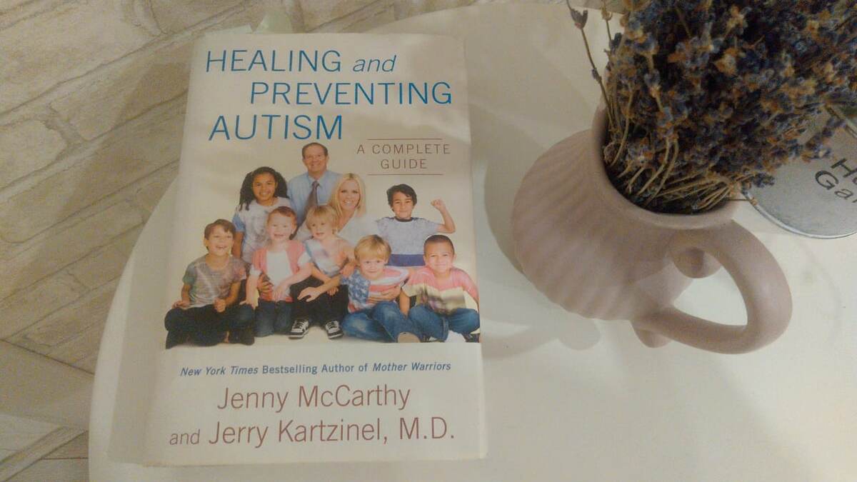 Одна из моих любимых книг по аутизму