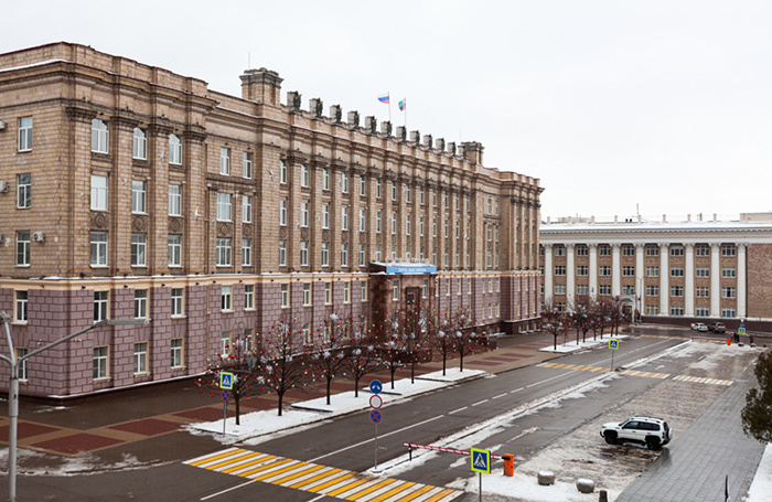    Центральная площадь в городе Белгороде.Кекяляйнен Андрей/Фотобанк Лори