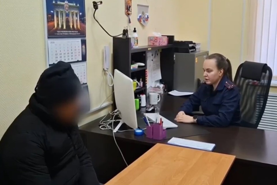    Насильника девочки-подростка задержали в Москве и доставили в Петербург. Фото: ГСУ СКР по Петербургу