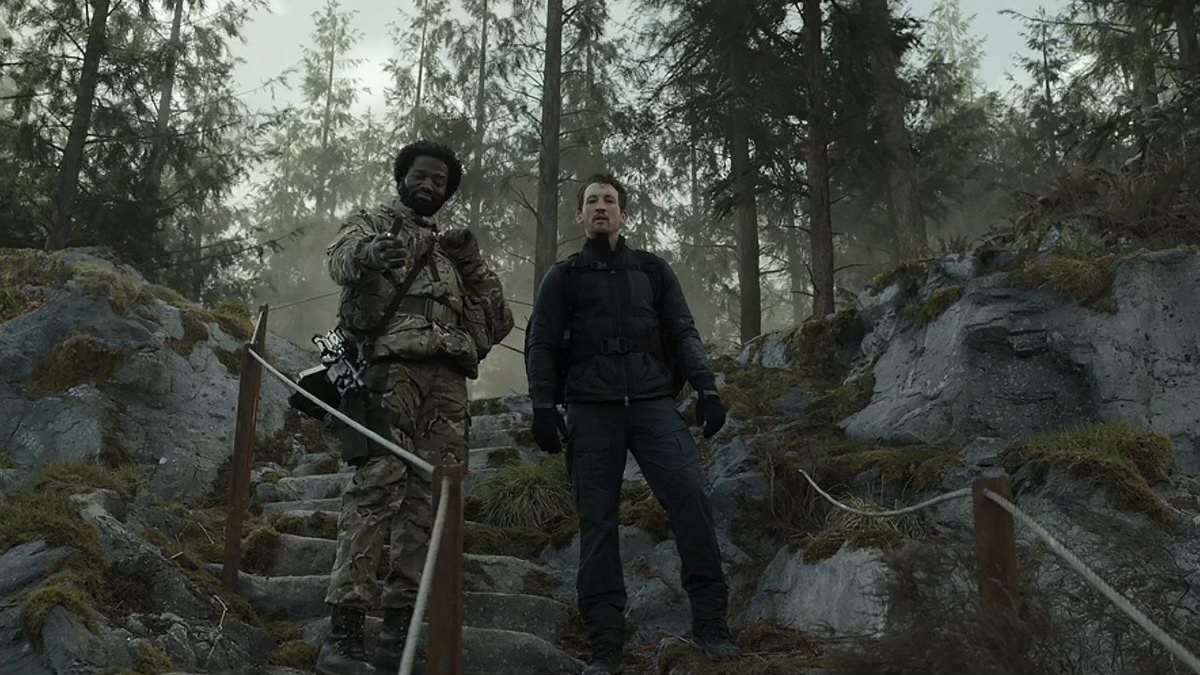 В ущелье прибыл новый сотрудник. Инструктаж и отбытие предшественника. 