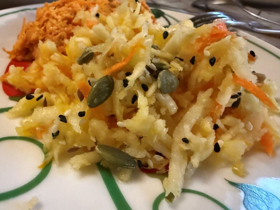 кольраби, морковь, яблоко, микс семян