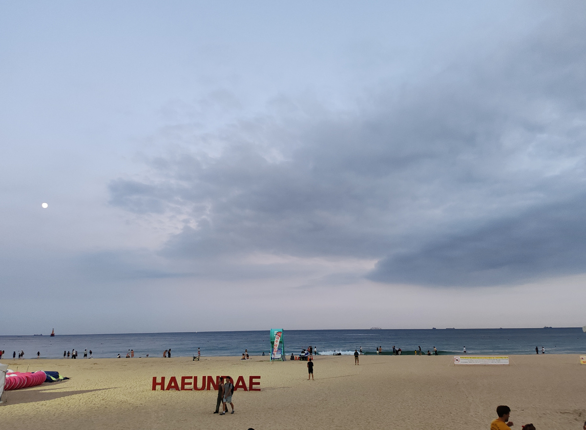 Пляж Хэундэ, Пусан. Фото автора