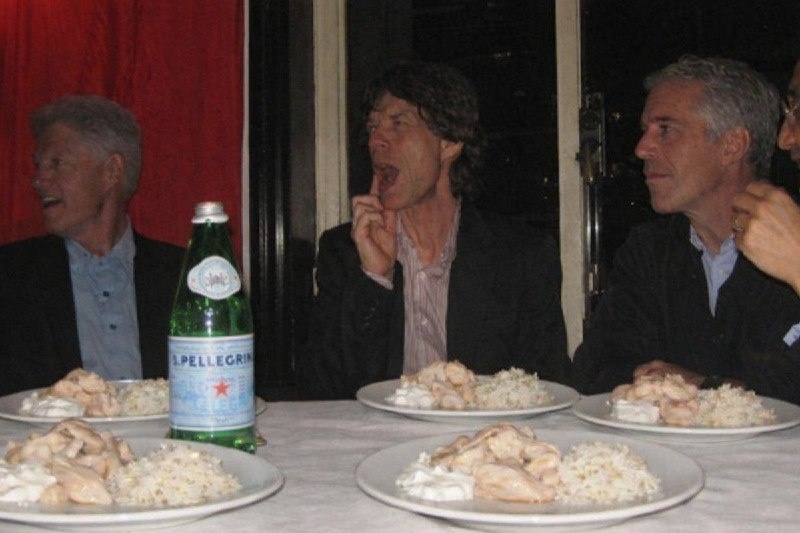 Клинтон, Мик Джагер, Эпштейн - жрут русских детей.