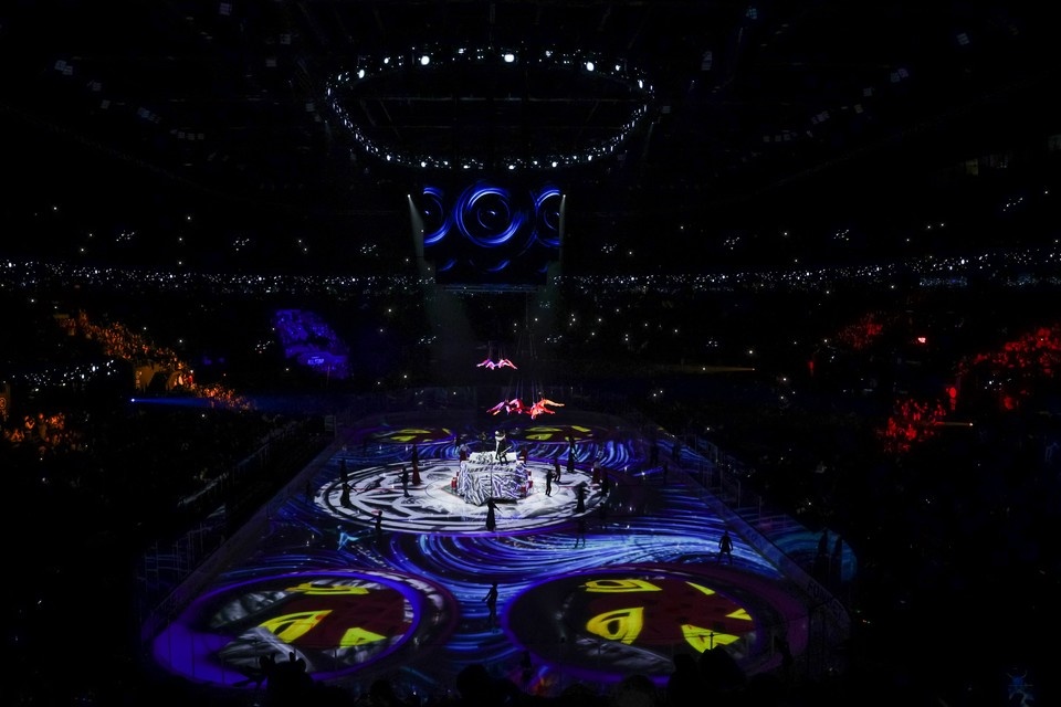    Зрители увидели яркую церемонию открытия. Фото: пресс-служба КХЛ