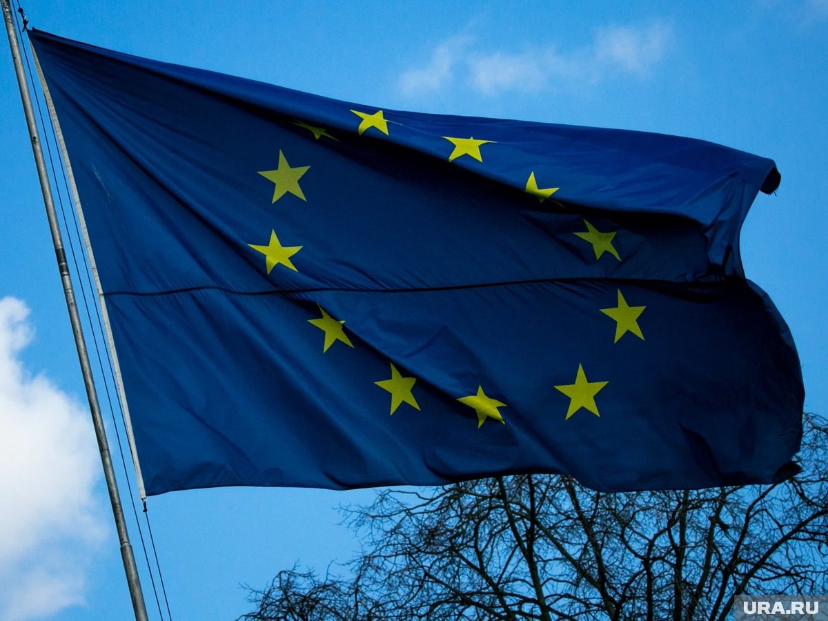     По мнению издания, финансовые трудности ожидают Европу в будущем