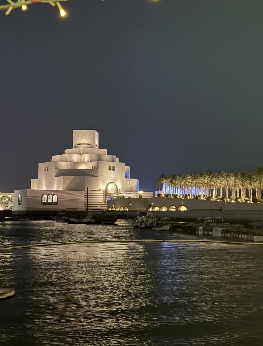 Вот таким мы его видим с набережной 