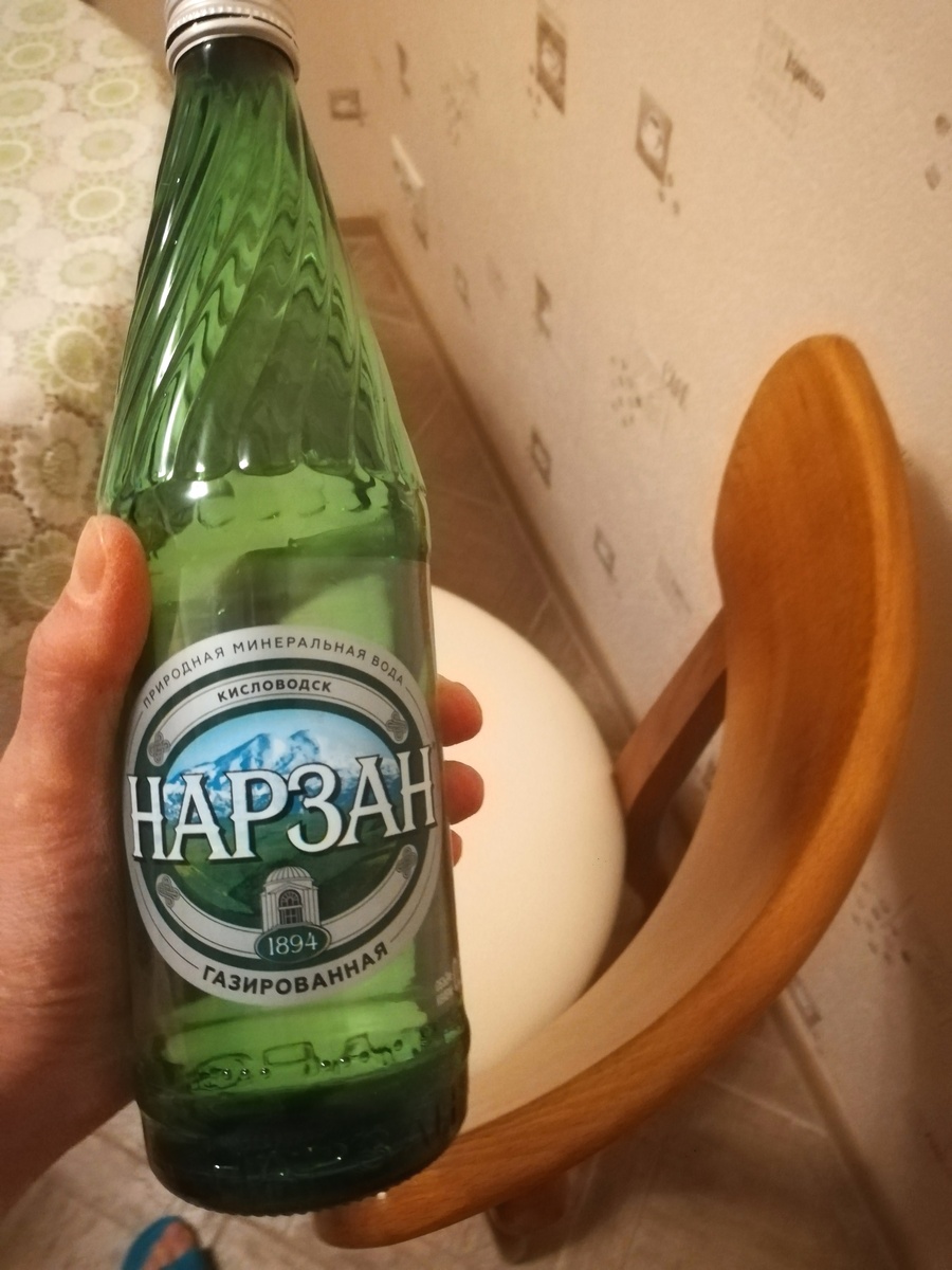 Лучше всего брать Нарзан дополнительной газации, так напиток выйдет сильногазированным, вроде фанты (если + апельсиновый сок) 