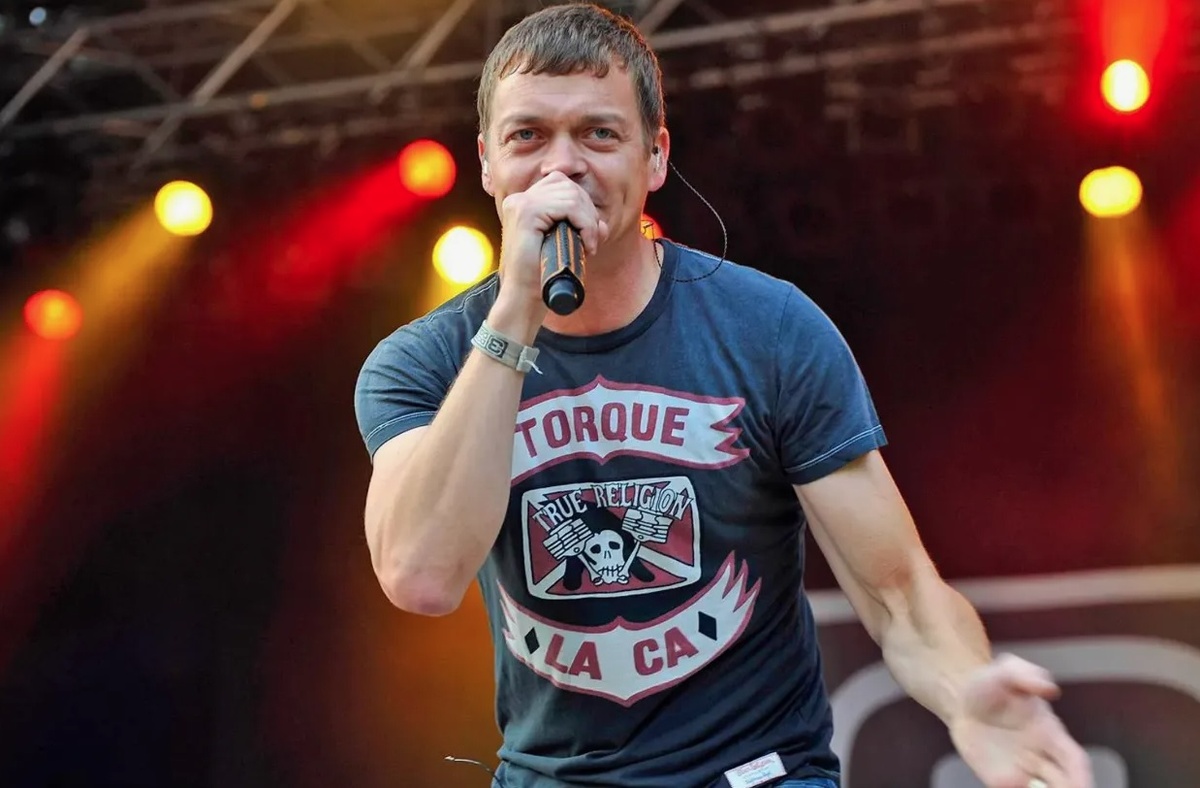 Музыкант Брэд Арнольд