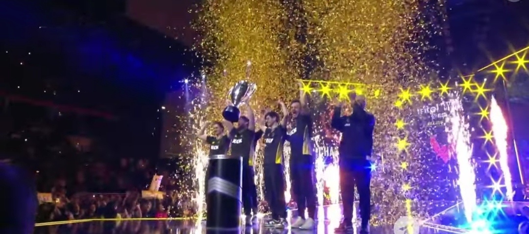 Vitality чемпион IEM Kraków 2026. Крутая игра, без шансов для молодого.